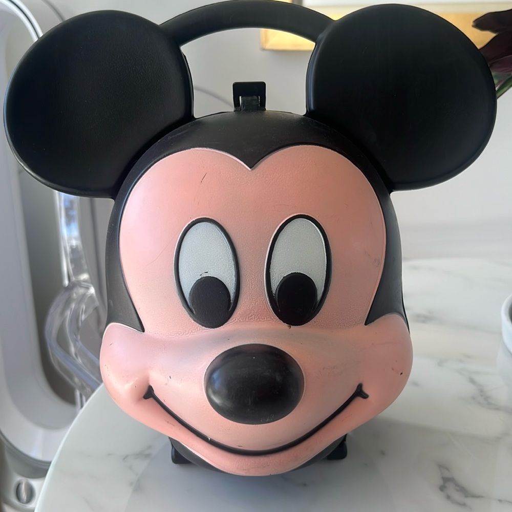 Vintage Aladdin Mickey Mouse Lunchbox with thermos